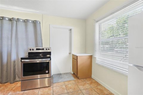 Villa ou maison à vendre à Sarasota, Floride: 3 chambres, 80.27 m2 № 2313290 - photo 8