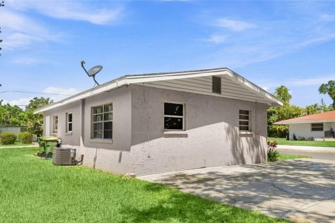 Villa ou maison à vendre à Sarasota, Floride: 3 chambres, 80.27 m2 № 2313290 - photo 18