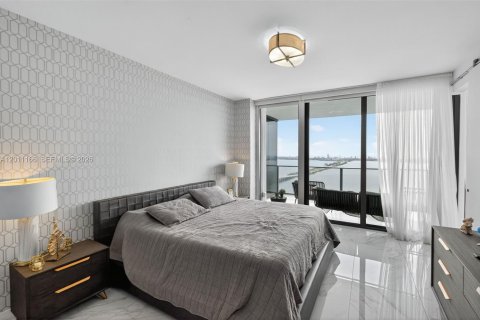 Condo in Miami, Florida, 3 bedrooms № 2075152 - photo 13