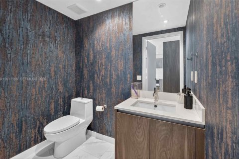 Condo in Miami, Florida, 3 bedrooms № 2075152 - photo 9