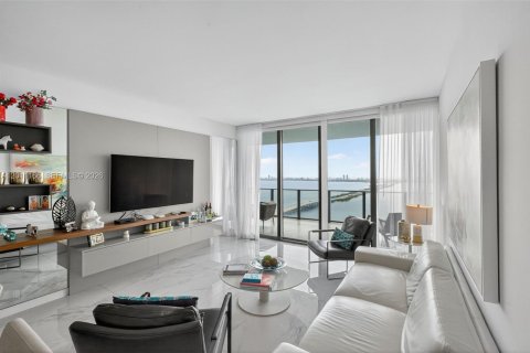 Condo in Miami, Florida, 3 bedrooms № 2075152 - photo 4