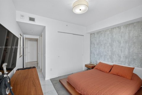Condo in Miami, Florida, 3 bedrooms № 2075152 - photo 21