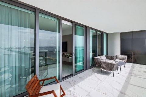 Condo in Miami, Florida, 3 bedrooms № 2075152 - photo 23