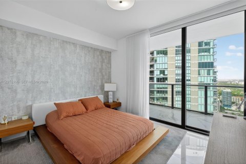 Condo in Miami, Florida, 3 bedrooms № 2075152 - photo 20