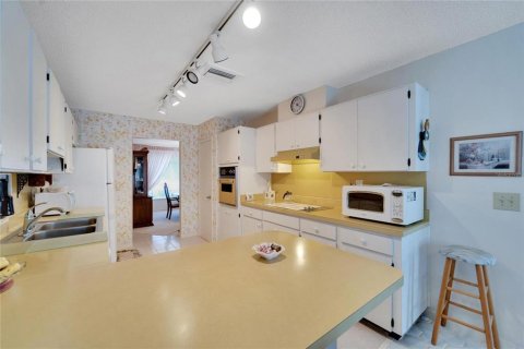 House in Sun City Center, Florida 2 bedrooms, 157.56 sq.m. № 1528489 - photo 14