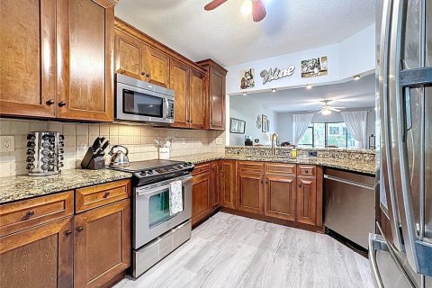 Copropriété à vendre à Sarasota, Floride: 2 chambres, 122.82 m2 № 1665670 - photo 2