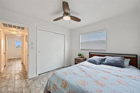 Villa ou maison à louer à New Port Richey, Floride: 2 chambres, 97.36 m2 № 2405300 - photo 30