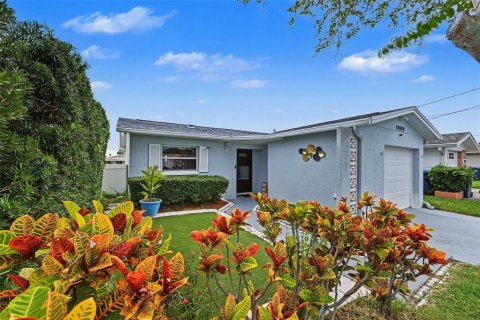 Villa ou maison à New Port Richey, Floride 2 chambres, 97.36 m2 № 2405300
