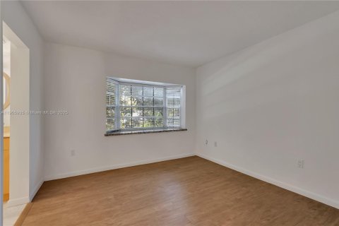 Снять в аренду кондоминиум в Майами, Флорида 2 спальни, № 1963397 - фото 7