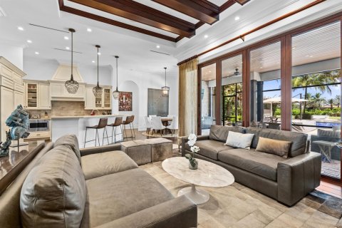 House in Wellington, Florida 7 bedrooms, 343.74 sq.m. № 2254409 - photo 8