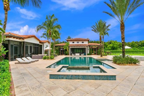 House in Wellington, Florida 7 bedrooms, 343.74 sq.m. № 2254409 - photo 7