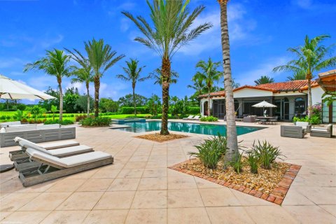 House in Wellington, Florida 7 bedrooms, 343.74 sq.m. № 2254409 - photo 6