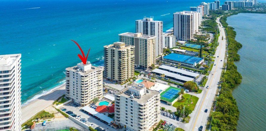 Condo in Riviera Beach, Florida, 2 bedrooms  № 1102205