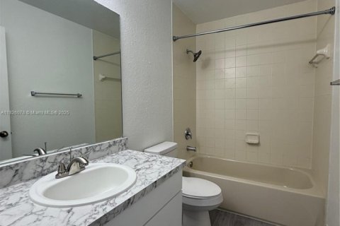 Casa en venta en Homestead, Florida, 3 dormitorios, 132.2 m2 № 1794438 - foto 4
