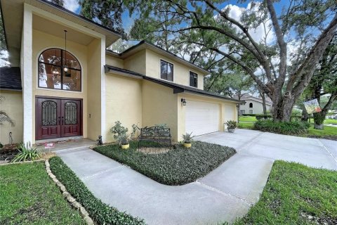 House in Tampa, Florida 4 bedrooms, 329.15 sq.m. № 2151544 - photo 14