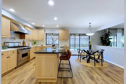 House in Tampa, Florida 4 bedrooms, 329.15 sq.m. № 2151544 - photo 26