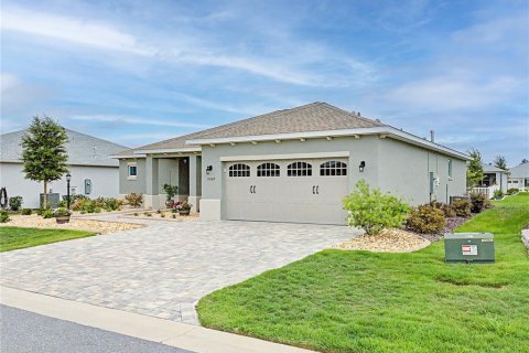 House in Ocala, Florida 2 bedrooms, 158.21 sq.m. № 2395933 - photo 2