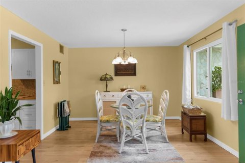 House in Hudson, Florida 3 bedrooms, 133.22 sq.m. № 1843844 - photo 9
