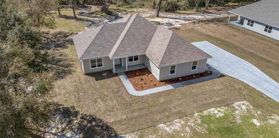 Casa en Lake City, Florida 4 dormitorios, 171.03 m2 № 1732373