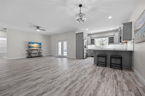 Casa en venta en Lake City, Florida, 4 dormitorios, 171.03 m2 № 1732373 - foto 5