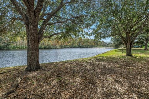 Villa ou maison à vendre à Land O' Lakes, Floride: 4 chambres, 261.06 m2 № 1661930 - photo 3