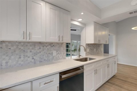 Casa en venta en Port Charlotte, Florida, 3 dormitorios, 165.37 m2 № 1911816 - foto 8