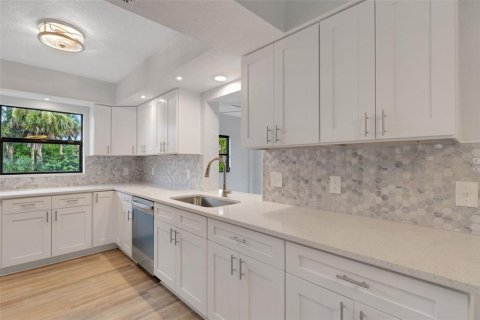 Casa en venta en Port Charlotte, Florida, 3 dormitorios, 165.37 m2 № 1911816 - foto 10