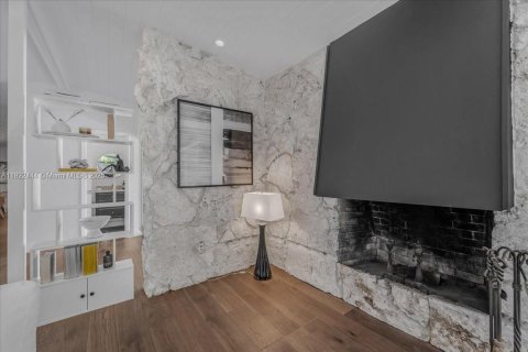 Купить виллу или дом в Ки-Бискейн, Флорида 3 спальни, 314.2м2, № 1977005 - фото 10