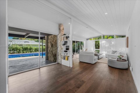 Купить виллу или дом в Ки-Бискейн, Флорида 3 спальни, 314.2м2, № 1977005 - фото 7