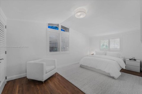 Купить виллу или дом в Ки-Бискейн, Флорида 3 спальни, 314.2м2, № 1977005 - фото 27