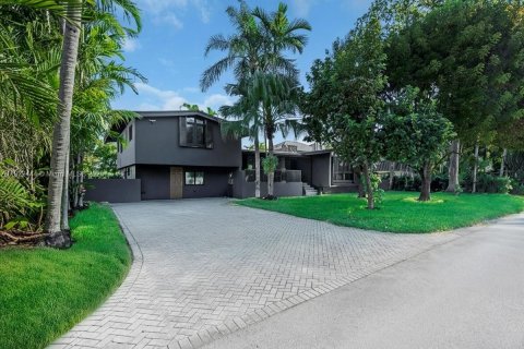 Купить виллу или дом в Ки-Бискейн, Флорида 3 спальни, 314.2м2, № 1977005 - фото 3