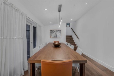 Купить виллу или дом в Ки-Бискейн, Флорида 3 спальни, 314.2м2, № 1977005 - фото 23