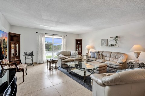 Condominio en venta en Lauderhill, Florida, 2 dormitorios, 110.09 m2 № 2245511 - foto 16