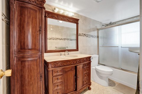 Condominio en venta en Lauderhill, Florida, 2 dormitorios, 110.09 m2 № 2245511 - foto 6