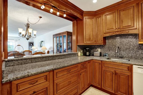 Condominio en venta en Lauderhill, Florida, 2 dormitorios, 110.09 m2 № 2245511 - foto 12