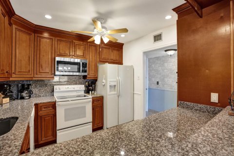 Condominio en venta en Lauderhill, Florida, 2 dormitorios, 110.09 m2 № 2245511 - foto 11