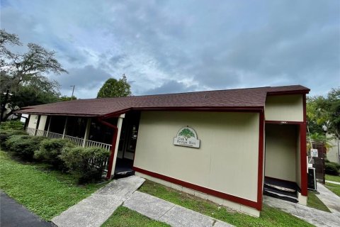 Condo in Tampa, Florida, 2 bedrooms  № 1912991 - photo 15