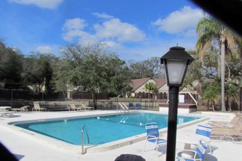 Condo in Tampa, Florida, 2 bedrooms  № 1912991 - photo 16
