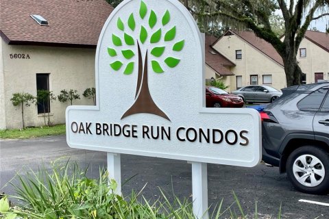 Condo in Tampa, Florida, 2 bedrooms  № 1912991 - photo 14