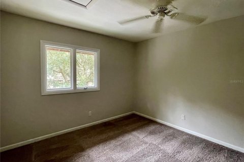Condo in Tampa, Florida, 2 bedrooms  № 1912991 - photo 9