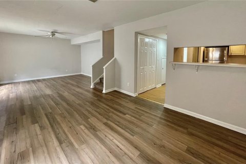 Condo in Tampa, Florida, 2 bedrooms  № 1912991 - photo 2