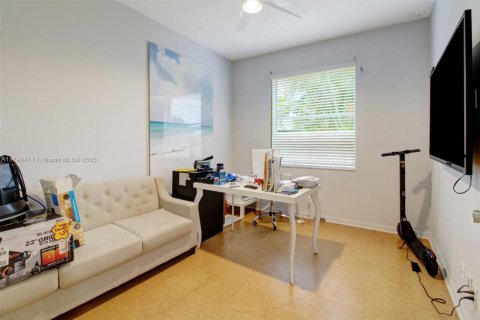 House in Davie, Florida 4 bedrooms, 217.95 sq.m. № 1860083 - photo 17