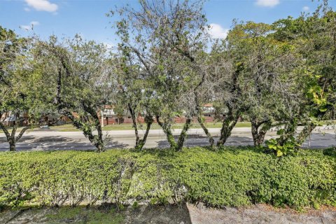 Adosado en venta en Plantation, Florida, 3 dormitorios, 144.65 m2 № 1987352 - foto 28