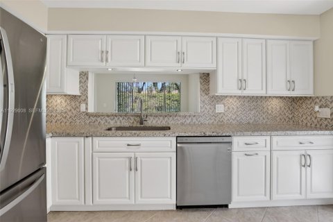 Adosado en venta en Plantation, Florida, 3 dormitorios, 144.65 m2 № 1987352 - foto 11