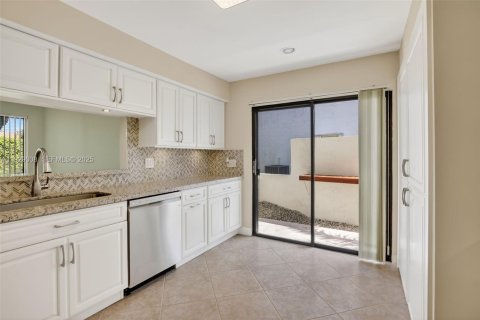 Adosado en venta en Plantation, Florida, 3 dormitorios, 144.65 m2 № 1987352 - foto 10