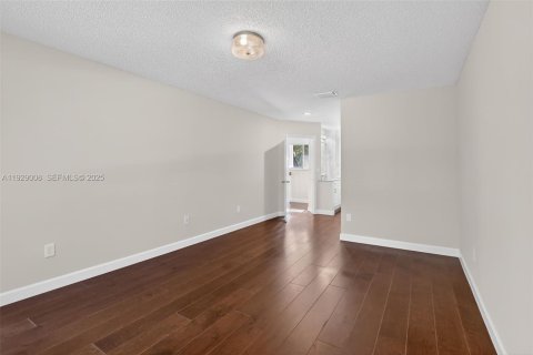 Adosado en venta en Plantation, Florida, 3 dormitorios, 144.65 m2 № 1987352 - foto 21