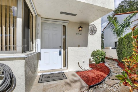 Adosado en venta en Plantation, Florida, 3 dormitorios, 144.65 m2 № 1987352 - foto 2