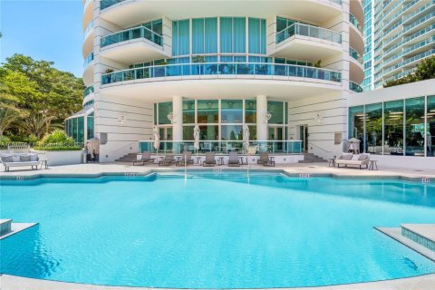 Condominio en venta en Miami, Florida, 2 dormitorios, 157.93 m2 № 1857059 - foto 28