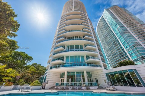 Condo in Miami, Florida, 2 bedrooms  № 1857059 - photo 25