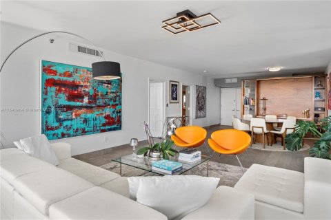 Copropriété à vendre à Miami, Floride: 2 chambres, 157.93 m2 № 1857059 - photo 8